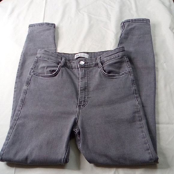 Zara Gray Skinny Jeans Size 6 with Stretchy Fit and Tapered Legs - Picture 1 of 5